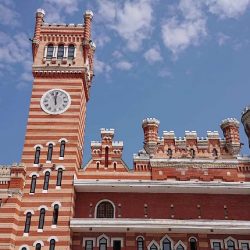 Часы «12 апостолов» в Йошкар-Оле