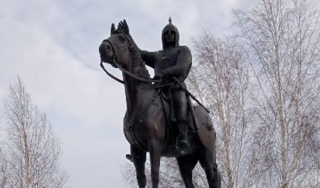 Установлен памятник хану Котрагу